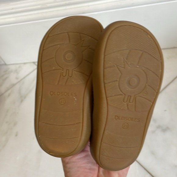 Old Soles, toddler or baby 7, leather Velcro gray black high top sneakers - Picture 7 of 9